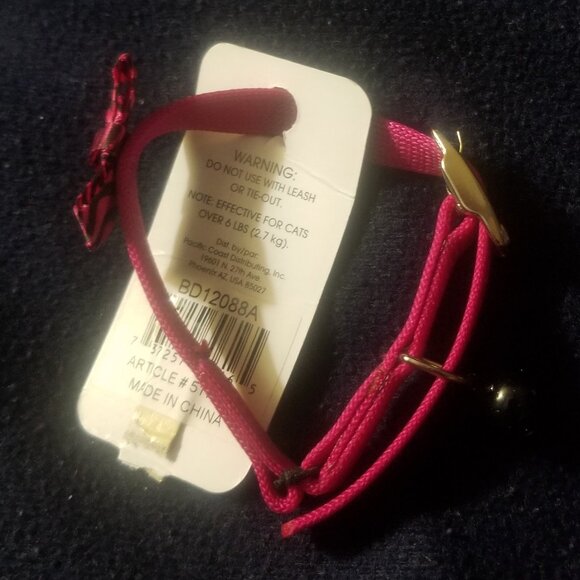NWT pink cat collar w bell, buckle not breakaway - Picture 3 of 5